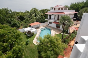 Shambala Resort,,3 star