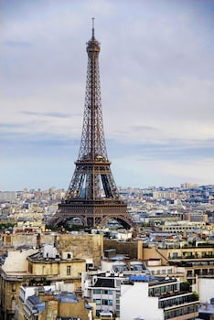 les suites tour eiffel