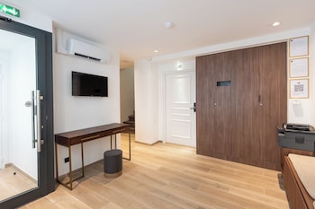 les suites tour eiffel