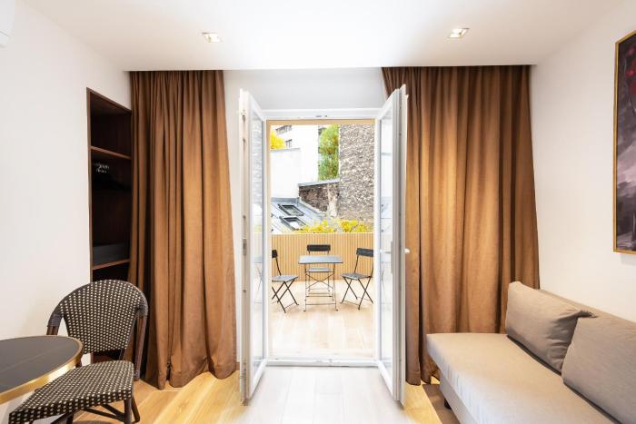 les suites tour eiffel