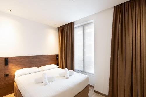 les suites tour eiffel