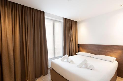 les suites tour eiffel
