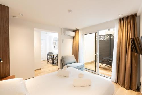 les suites tour eiffel