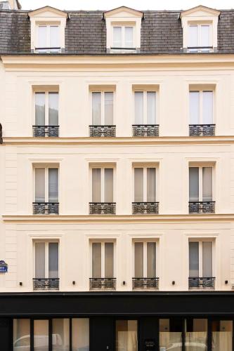 les suites tour eiffel