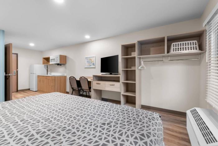 woodspring suites harrisburg carlisle