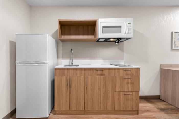 woodspring suites harrisburg carlisle