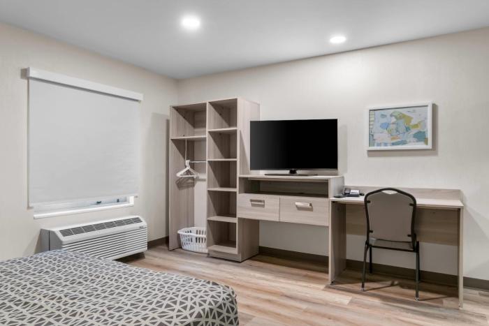 woodspring suites harrisburg carlisle