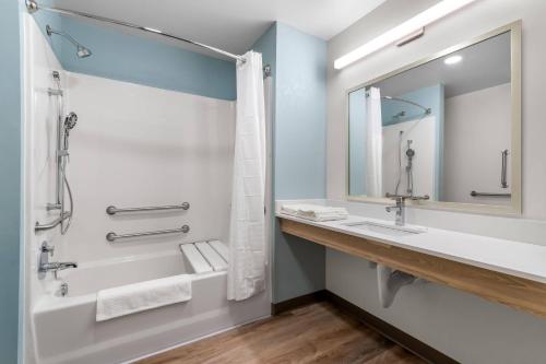 woodspring suites harrisburg carlisle