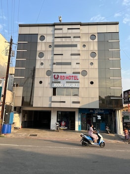 Rd Hotel Anna Statue,,3 star