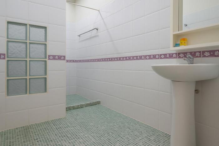 kamala orchid guesthouse