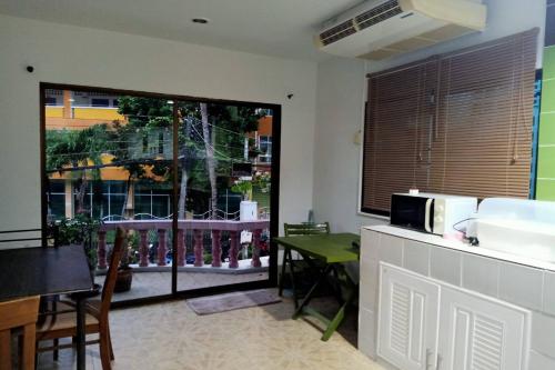 kamala orchid guesthouse