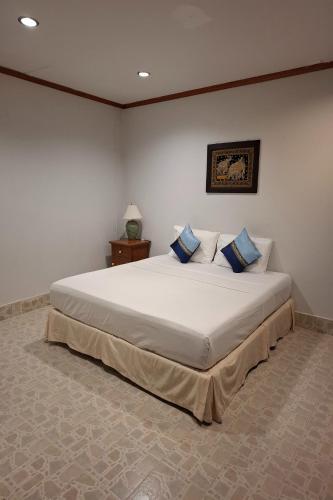 kamala orchid guesthouse