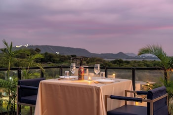 the colonial hotel lake view rooms