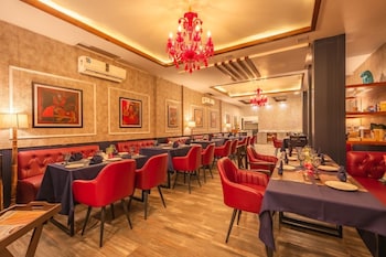 The Rampour Rishikesh,,4 star