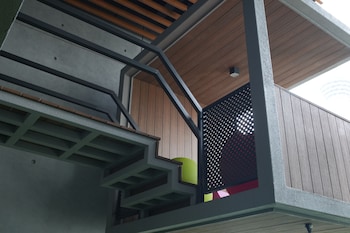 ceylonz suites by icefly homs