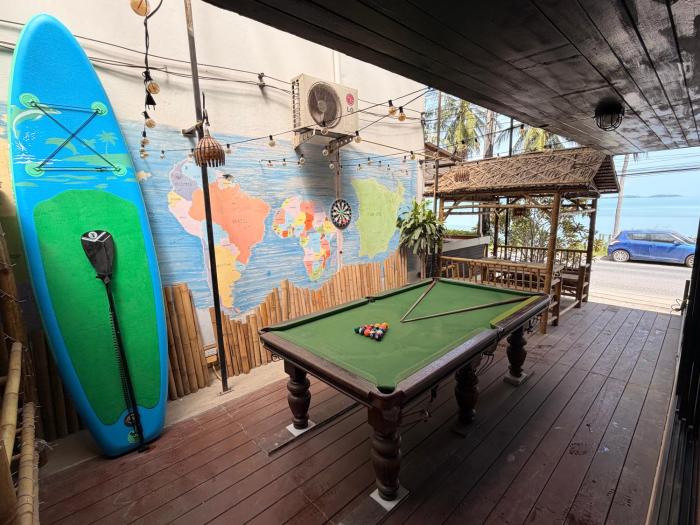 moonlight bar and restaurant