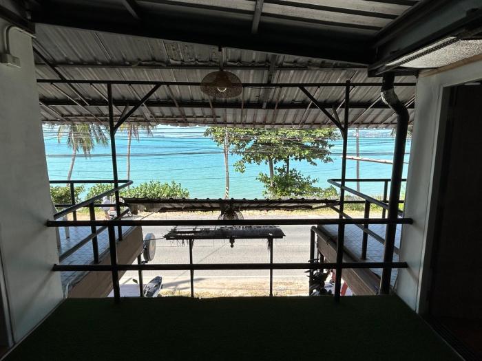 moonlight bar and restaurant