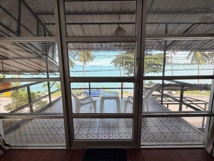 moonlight bar and restaurant