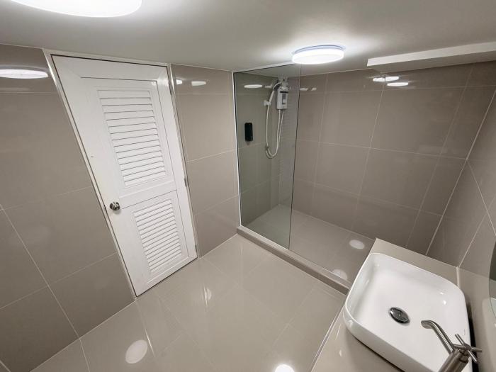 moonlight bar and restaurant