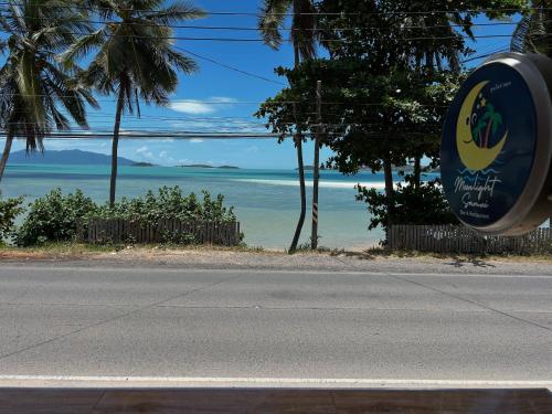 moonlight bar and restaurant