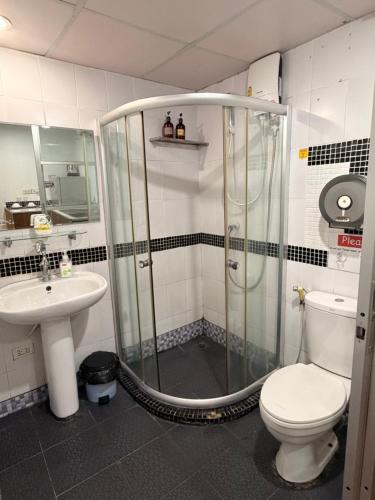 moonlight bar and restaurant