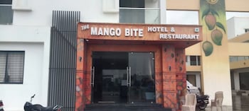 Mango Bite Hotel & Restaurant,,2 star
