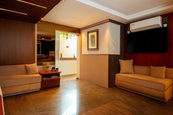 Hotel Maitreya Inn,,2 star