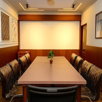 Hotel Maitreya Inn,,2 star