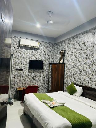 urban nest rooms and rooftop restaurant