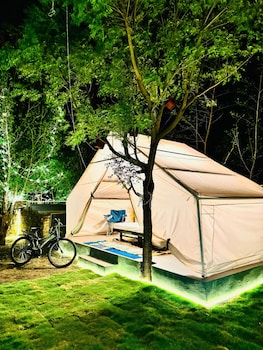 Dheergarh Villa,,3 star