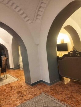 badis hotel