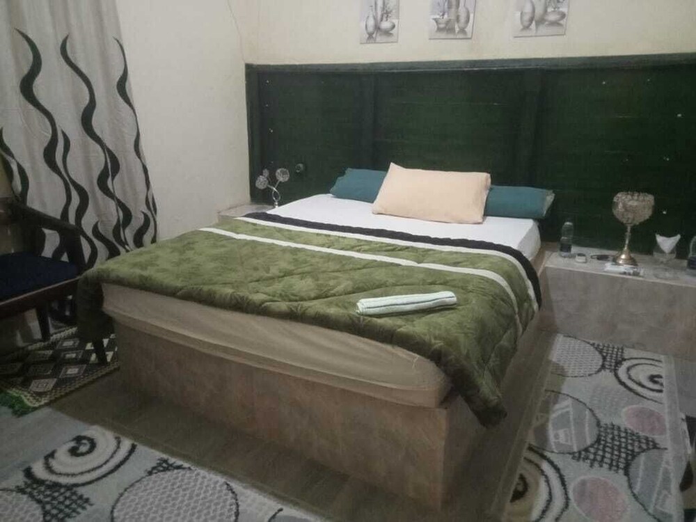 badis hotel