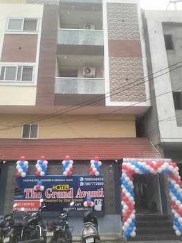 Hotel The Grand Avanti,,3 star