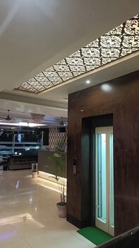 hotel shree rajrajeshwar palace