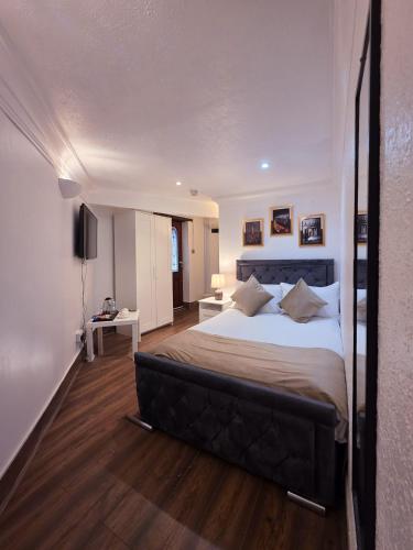 the courtyard lodge