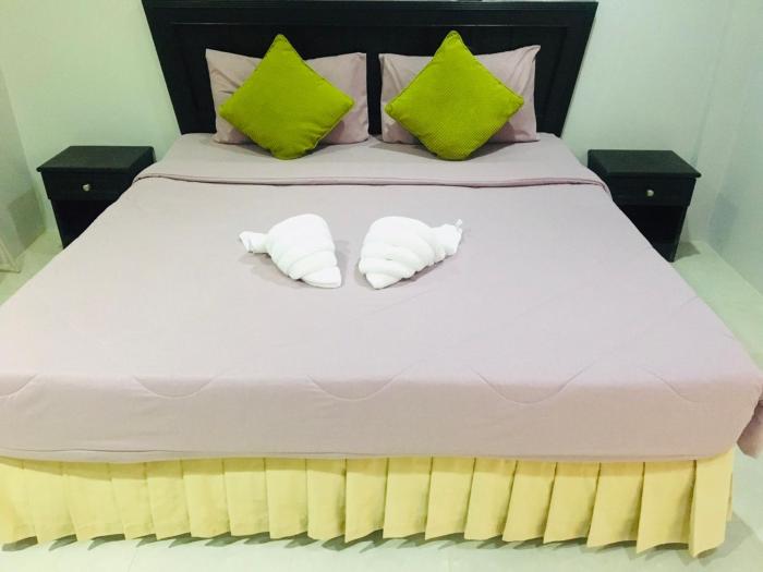 srisuksan klong muang beach