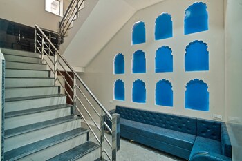 The Heritage Bagh,,2 star