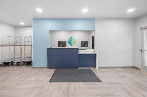 woodspring suites medford near i 5
