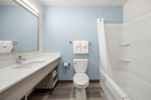 woodspring suites medford near i 5