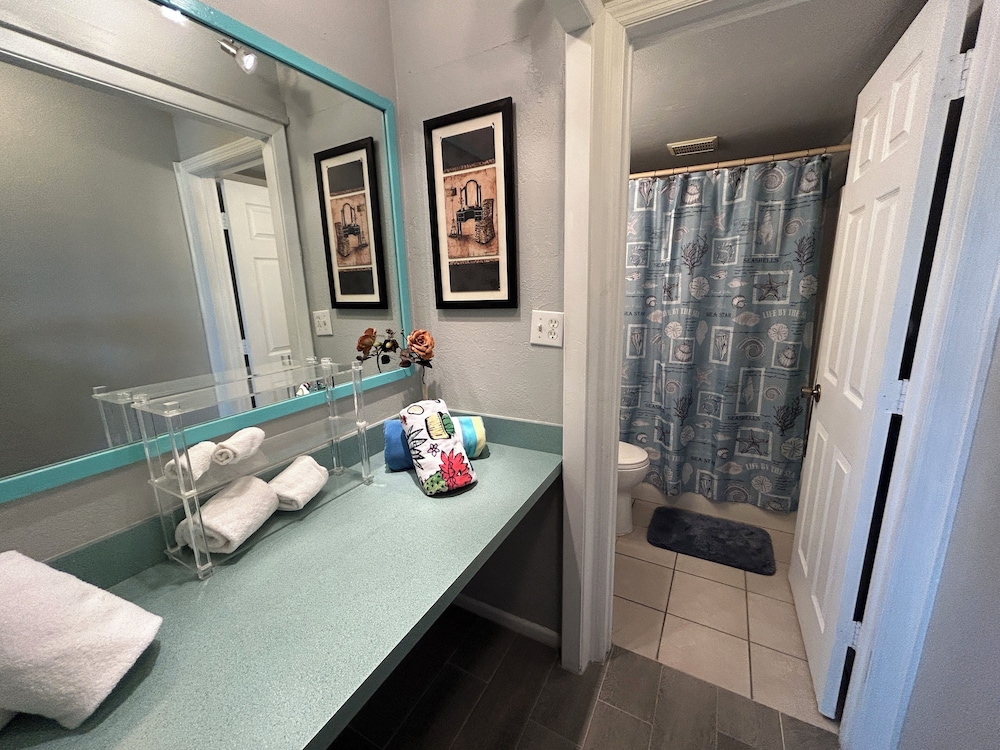 surfside suites