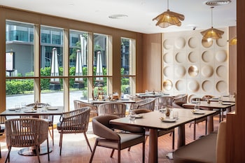 grande centre point prestige bangkok