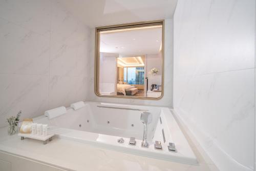 grande centre point prestige bangkok