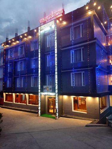 Ecko Vasudeva,,3 star