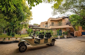sisodia bagh luxury boutique resort