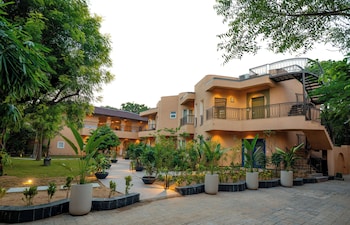 sisodia bagh luxury boutique resort