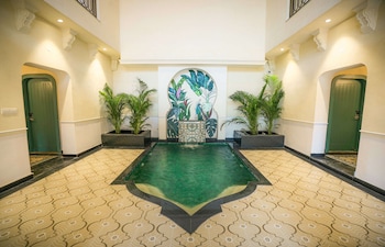 sisodia bagh luxury boutique resort