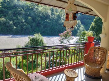 anand ganga yoga guesthouse