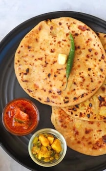 bhartiya guest house paharganj ndls