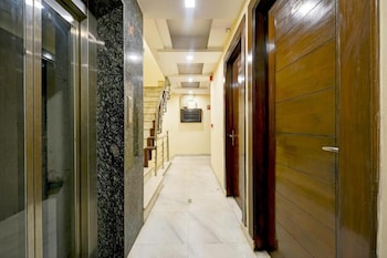 bhartiya guest house paharganj ndls