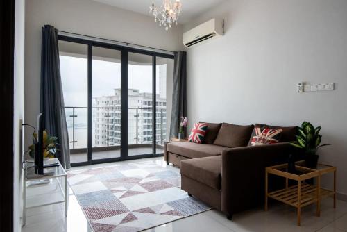 A Stylish 2Br Suite, Water Views, Free Parking,,3 star